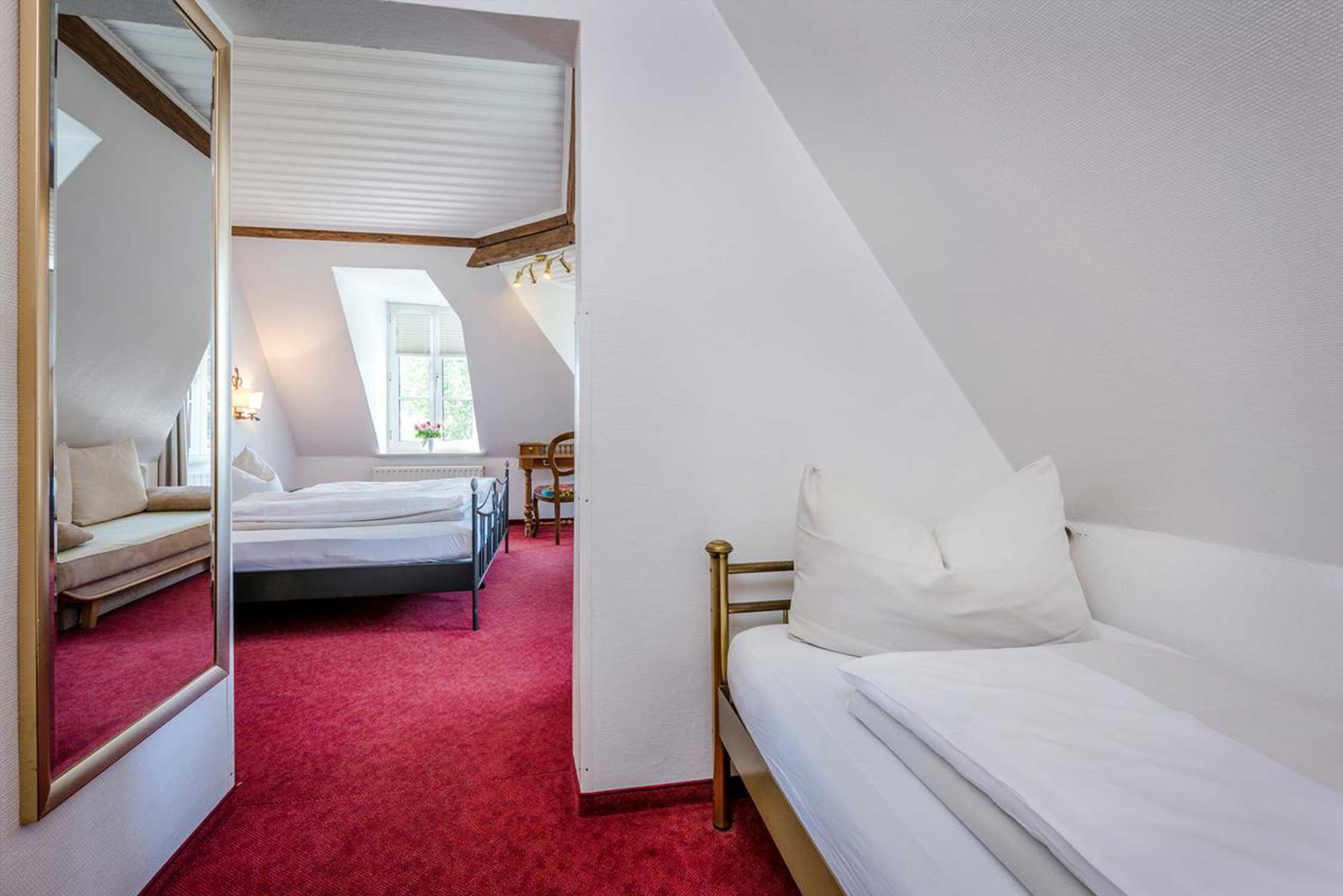 Hotel Laimer Hof, 3 bed room / family room view